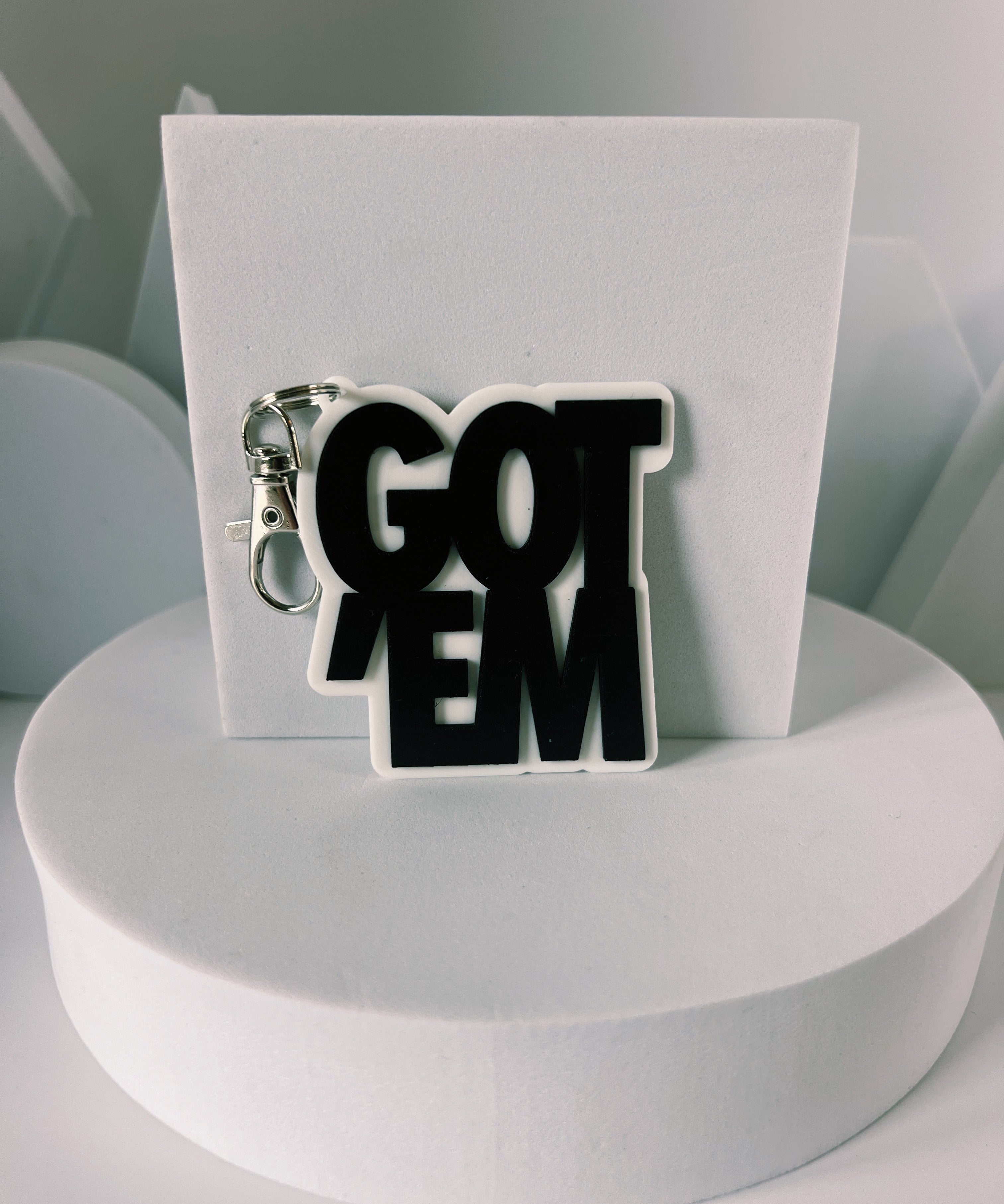 Got'Em Keychain - Black on White - Gutzy Designs