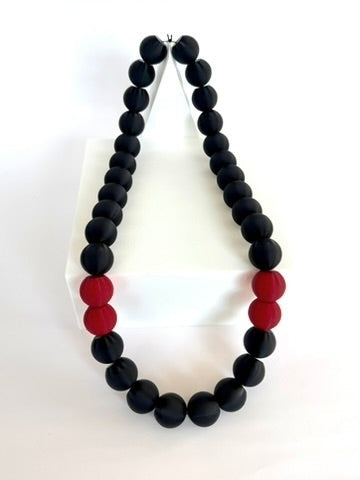 Black + Crimson Red Stripes Bubble Chain (digital color preview)
