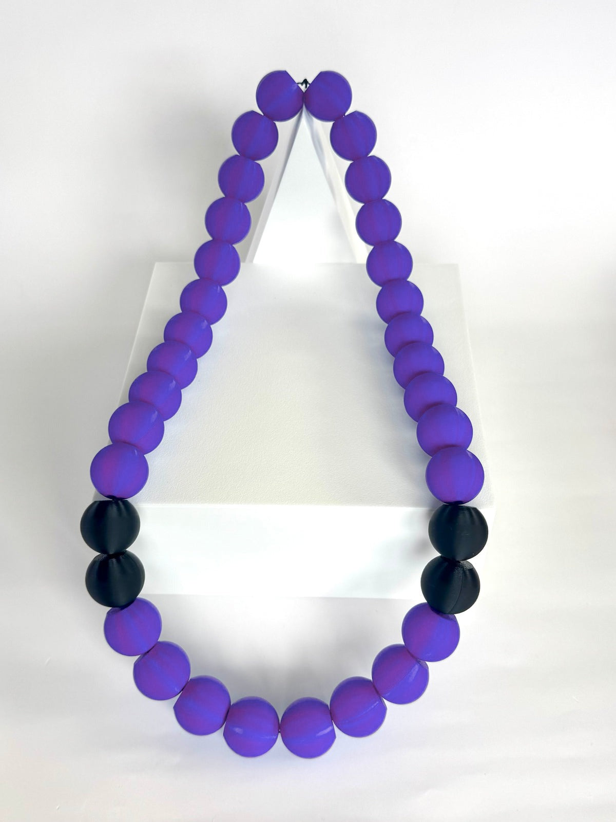Purple + Black Stripes Bubble Chain (digital color preview)
