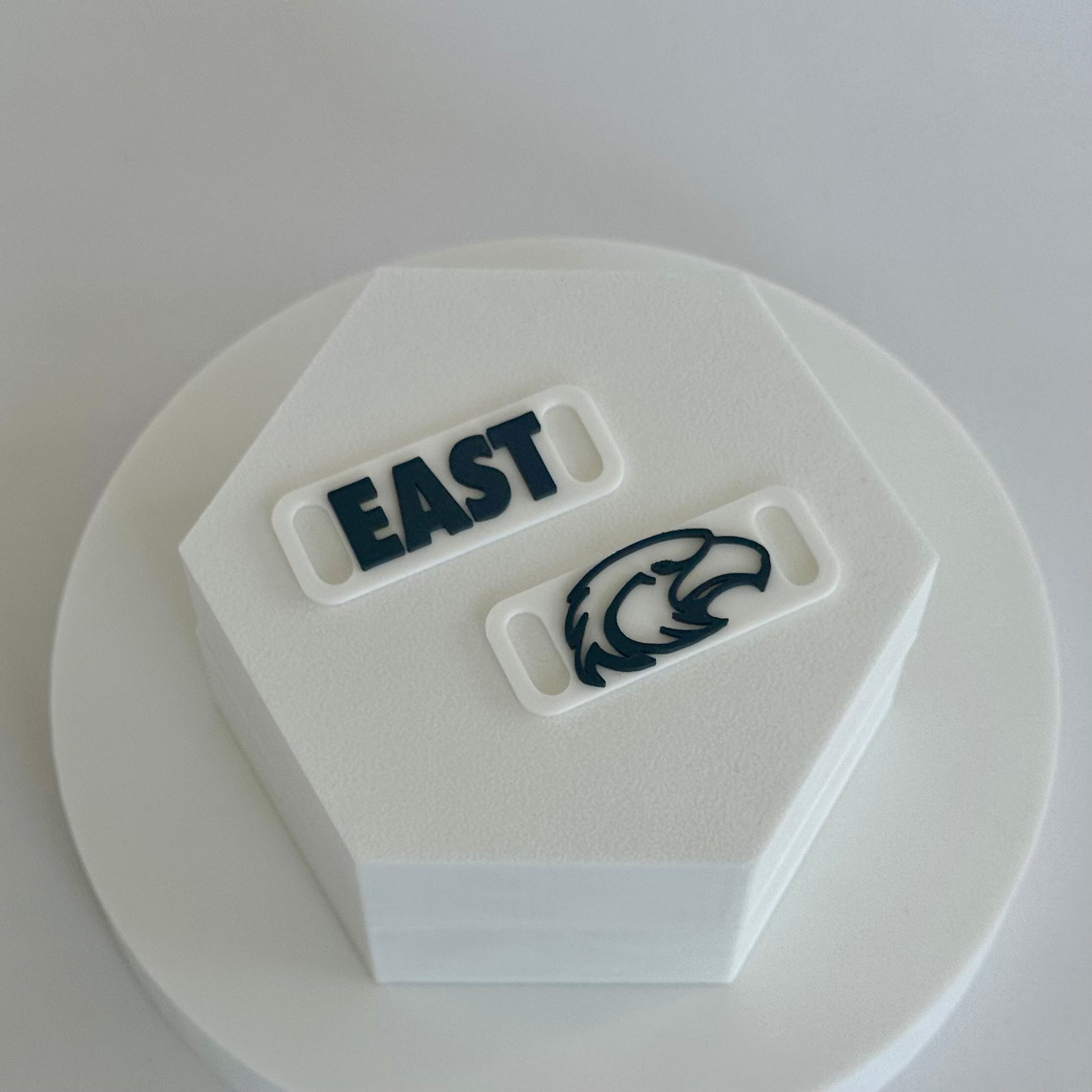 East Jackson Eagles Eagle Head + East flat lace huggers, white on navy