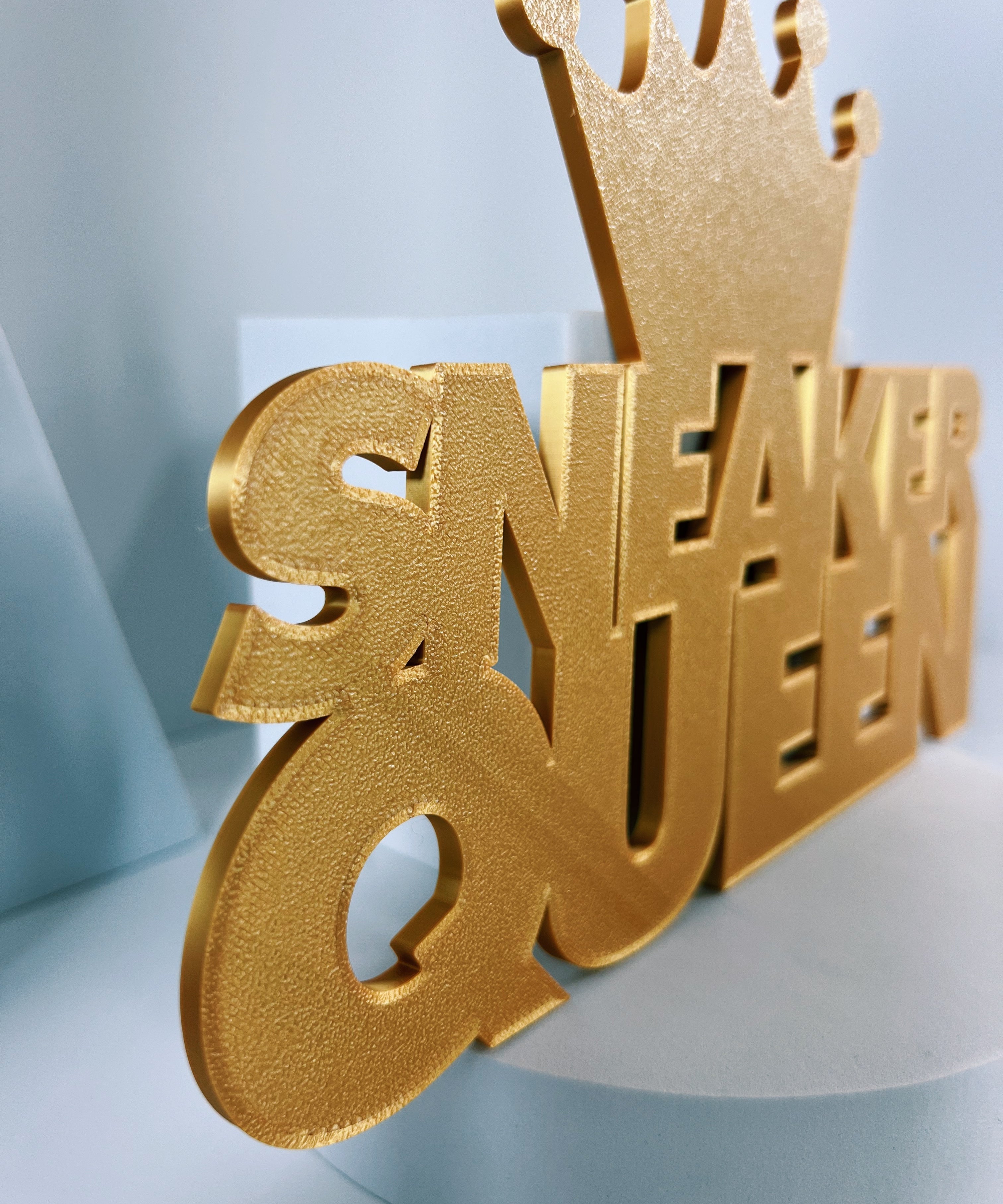 Sneaker Queen Wall Sign – view 2